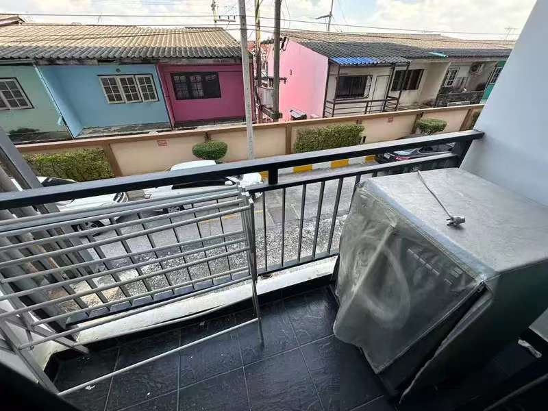 The Time Condo 家具齐全，位置便利，拎包入住-9