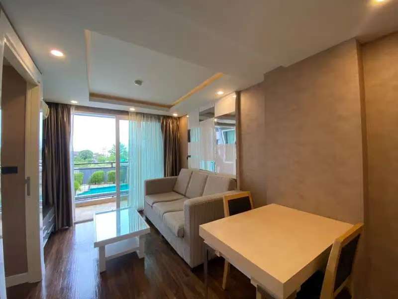 The Near Residence 这里环境优美、安静，非常适合居住-2