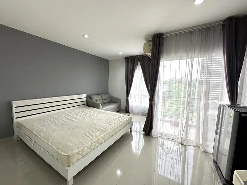 Condo 9 Sriracha 设施齐全，舒适的居住空间-3