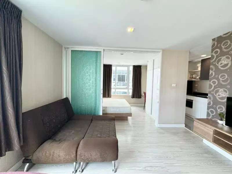 The Piano Condo 家具齐全，位置便利，拎包入住-5