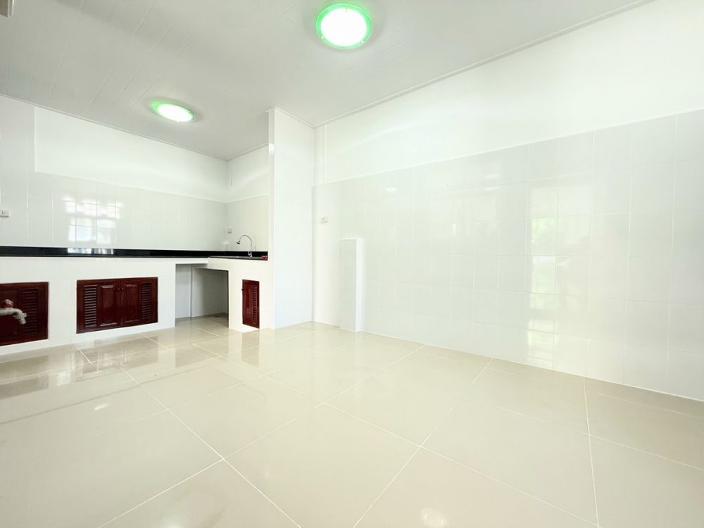 The Living Sriracha 大型独立式住宅，全新装修，可拎包入住-13