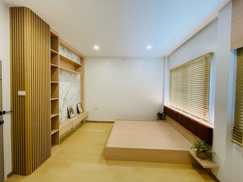 Ariya-Sriracha 项目，两层双拼别墅，极简风格-8