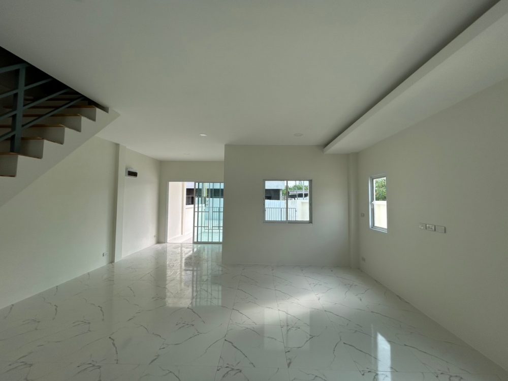 Private 8 Khao Nam Sap 一栋两层楼的联排别墅，风格简约，位于一个安静私密的区域-3