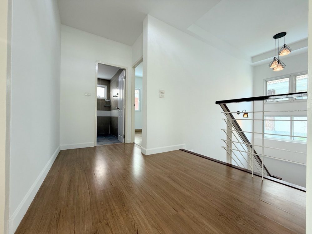 The Living Sriracha 大型独立式住宅，全新装修，可拎包入住-17