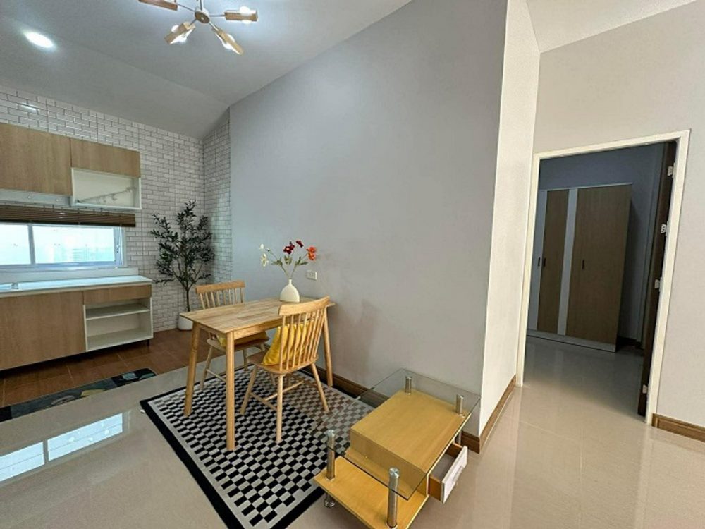 全新单层住宅，家具齐全，拎包入住，靠近高速公路和春武里市中心-7