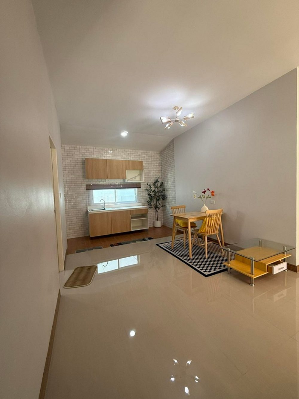 全新单层住宅，家具齐全，拎包入住，靠近高速公路和春武里市中心-6