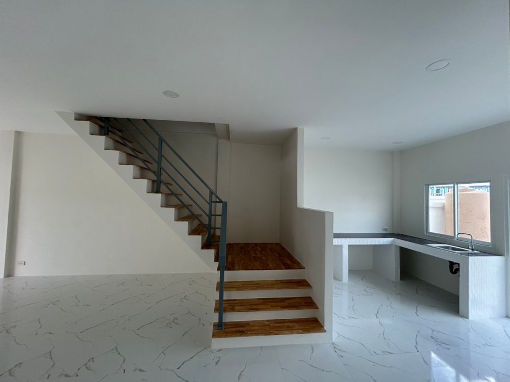 Private 8 Khao Nam Sap 一栋两层楼的联排别墅，风格简约，位于一个安静私密的区域-4