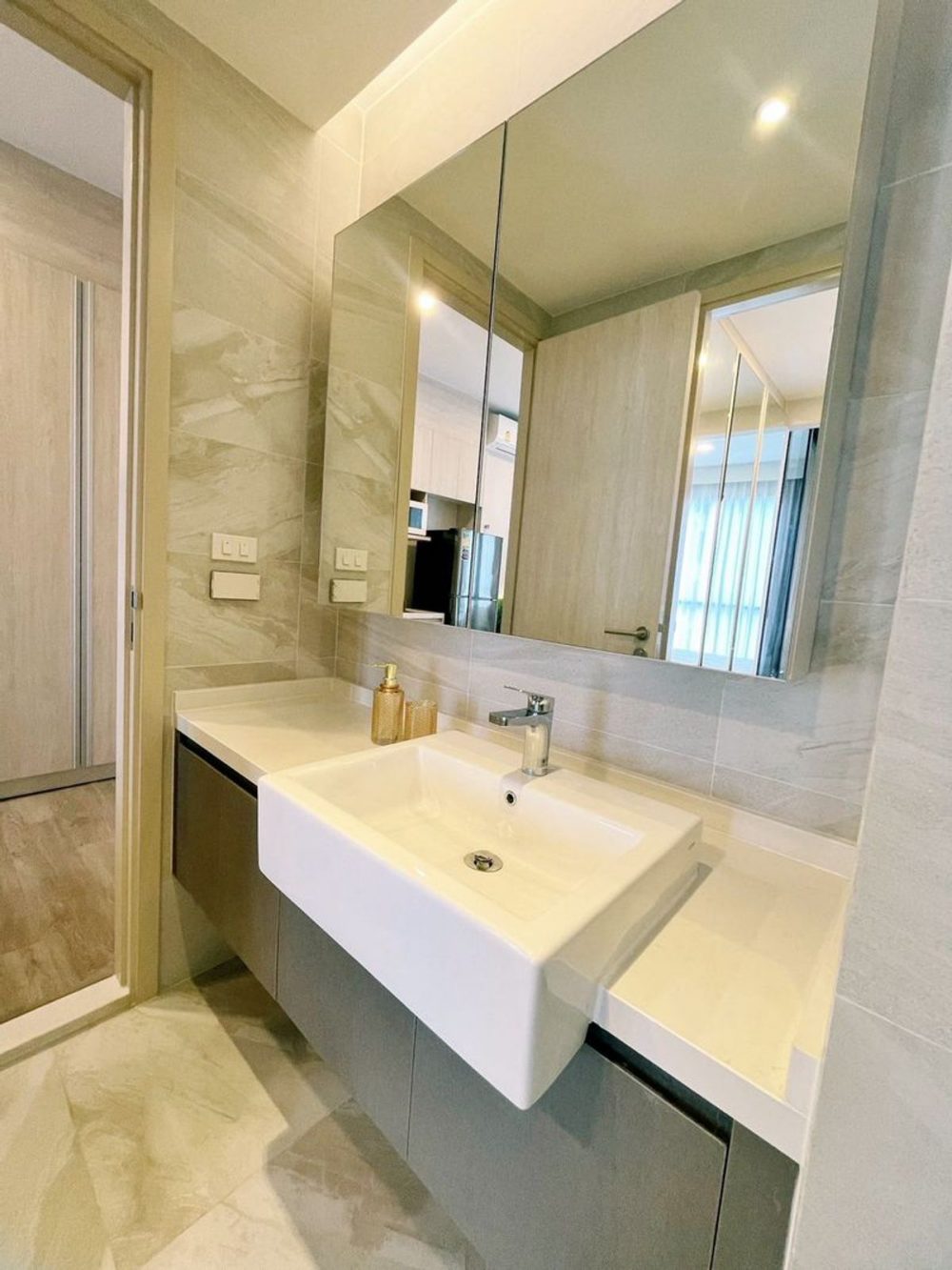 KEEN Centre 房间漂亮，景色优美，日式装修，拎包入住!-8