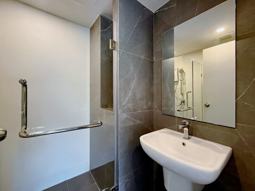 Brixton Kaset Sriracha Campus 新房间，拎包入住，家具齐全-12