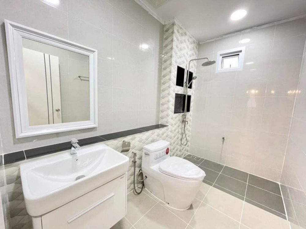 PremWara Village 这套房屋已全新装修，采用极简主义风格，可直接入住，无需进一步装饰-14