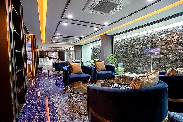 Amata Residence 全新公寓，设计现代，前花园设有日式（禅意）花园-11