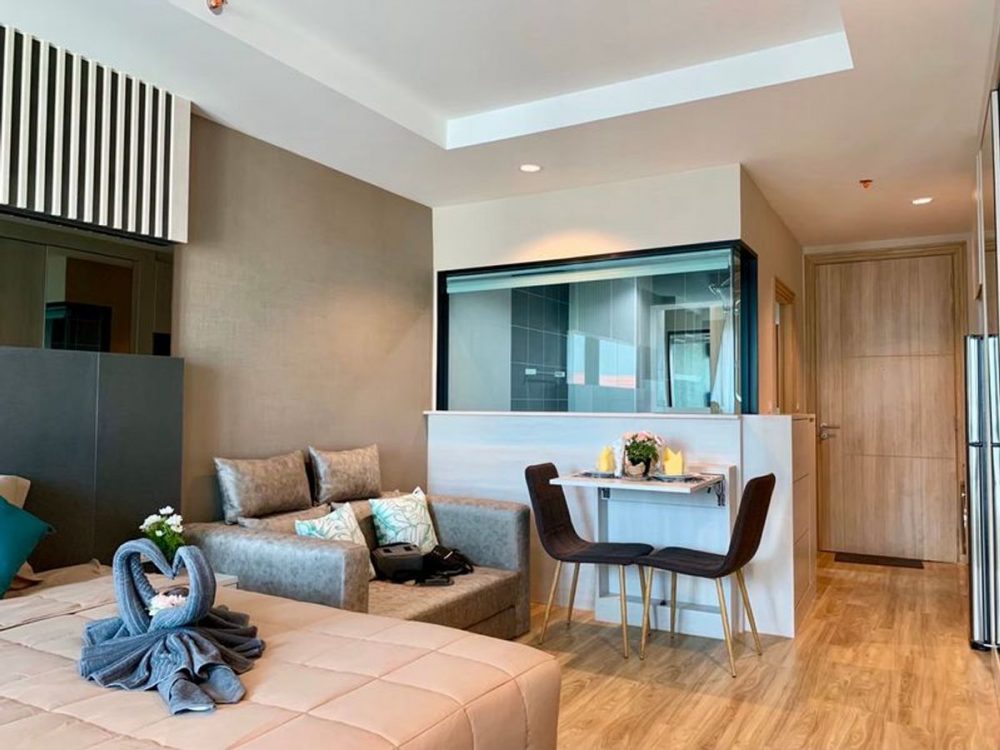 Ladda plus 位于是拉差市中心的单间公寓，地理位置优越-4