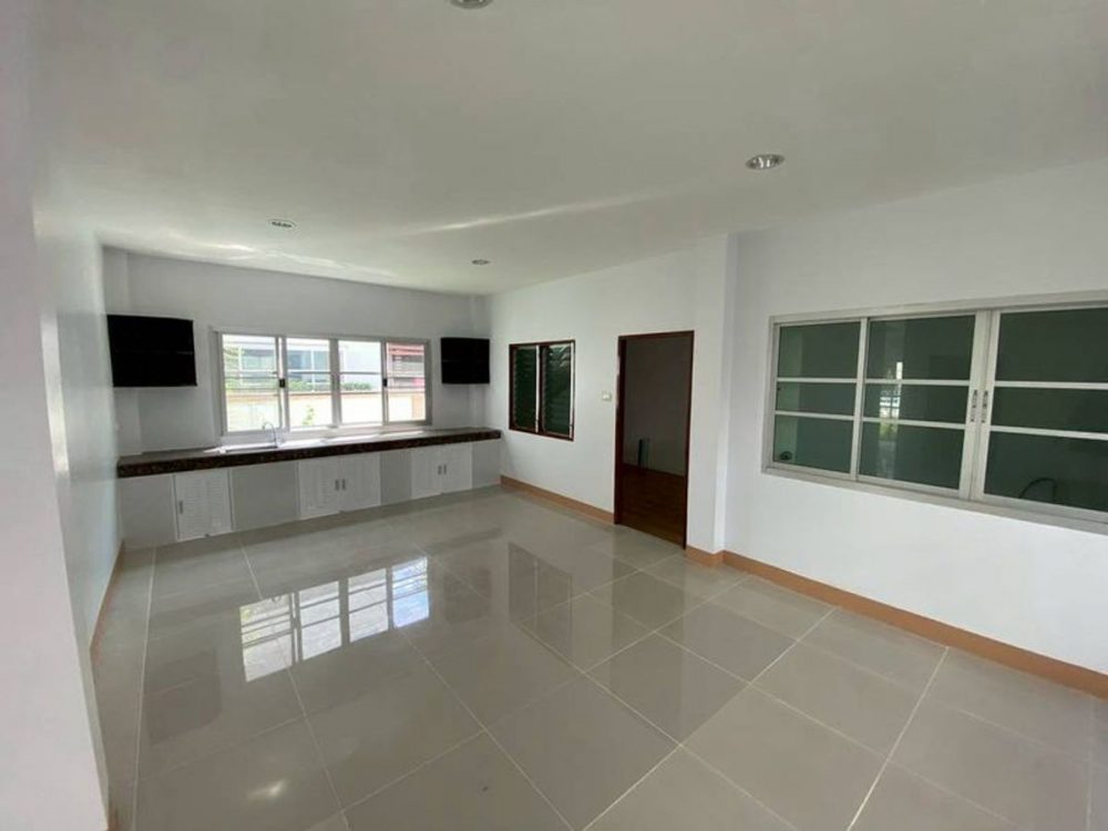 Thandara Village 位置优越，靠近各种便利设施的全新装修独立式住宅-6