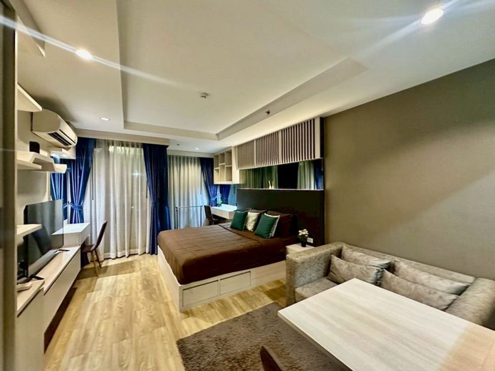 Ladda plus 位于是拉差市中心的单间公寓，地理位置优越-2