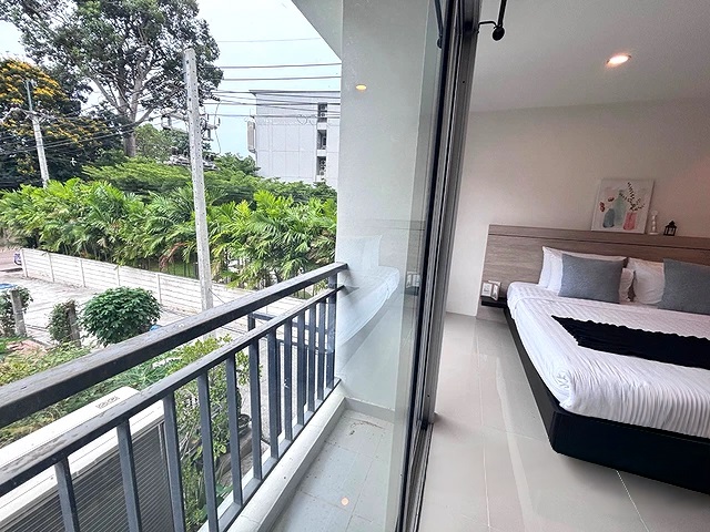 The Camp 简约风格房间，家具齐全，交通便利-7