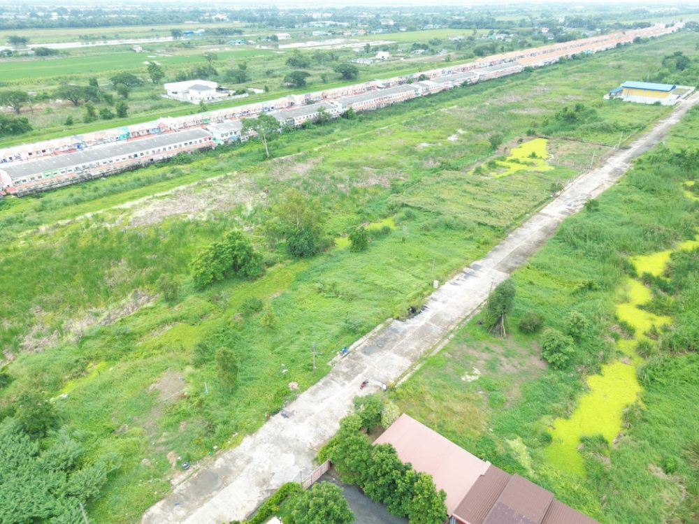 粉红地带，距离兰实-那空那育公路仅 1.3 公里-4