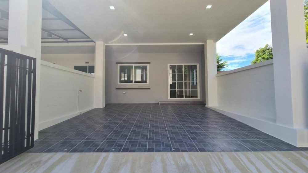 Park Village 4 拐角联排别墅，全新装修，拎包入住-2