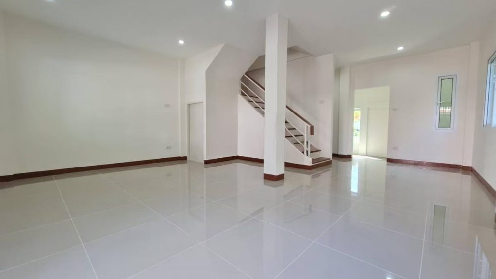 Park Village 4 拐角联排别墅，全新装修，拎包入住-3