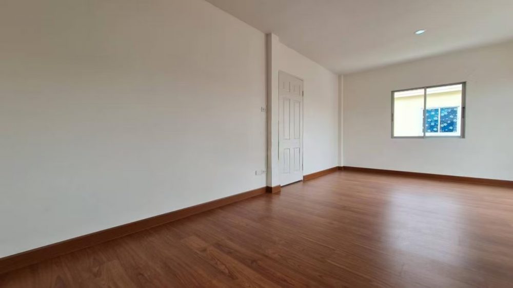 Park Village 4 拐角联排别墅，全新装修，拎包入住-8