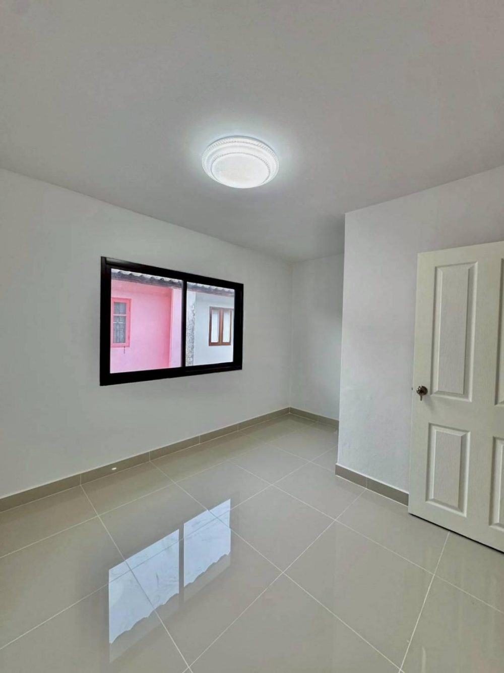 Piyawararom 2 全新装修的联排别墅，非常适合居住-10