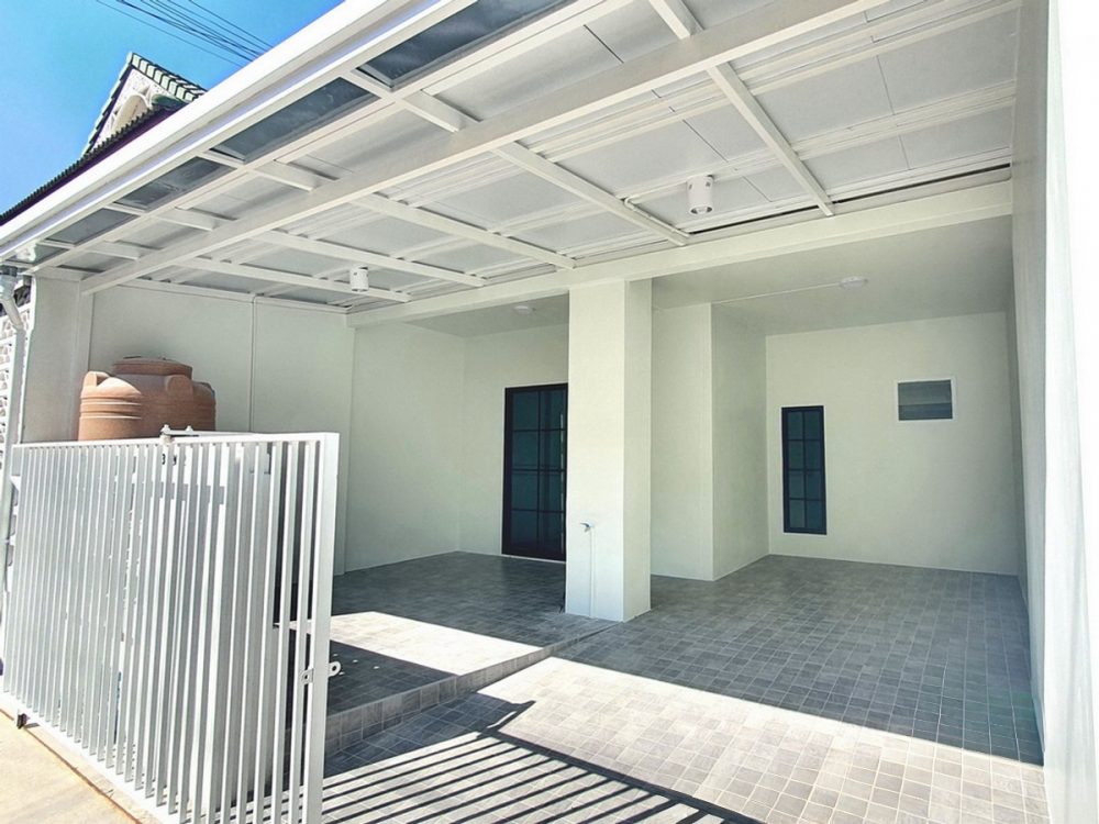 Prueksa 12 全新装修的联排别墅，漂亮舒适，拎包即可入住-2