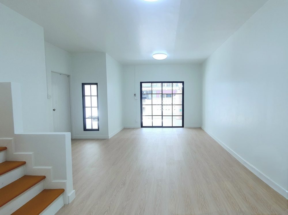 Prueksa 12 全新装修的联排别墅，漂亮舒适，拎包即可入住-5