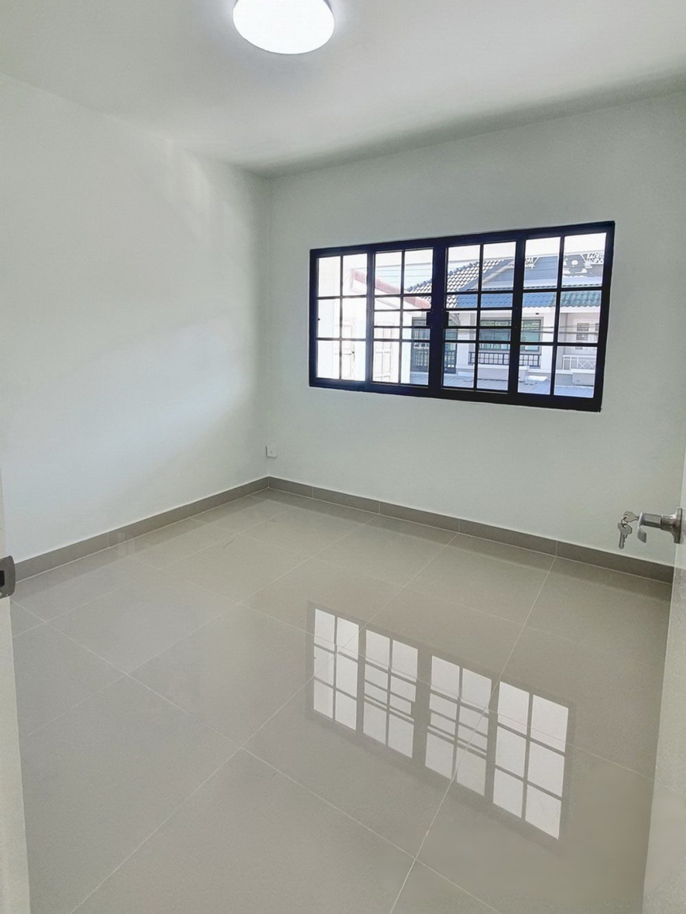 Prueksa 12 全新装修的联排别墅，漂亮舒适，拎包即可入住-10