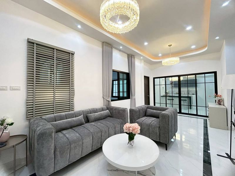 Classic Home Village 位置优越的独立式住宅，可拎包入住 !-6