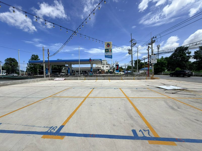 是拉差九公里路（Kao Kilo Road）黄金地段，地势优越，潜力巨大 !-6